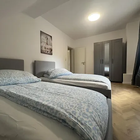 Monteur Und Familienapt 4 Zi Pfargasse 16 Apartmán