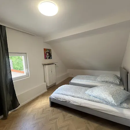 Monteur Und Familienapt 4 Zi Pfargasse 16